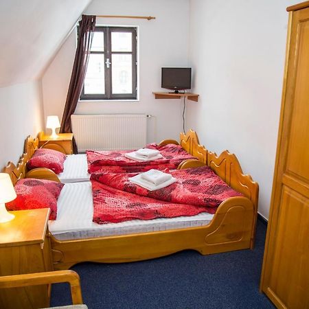 Hotel U Mesta Prahy Наход Екстер'єр фото
