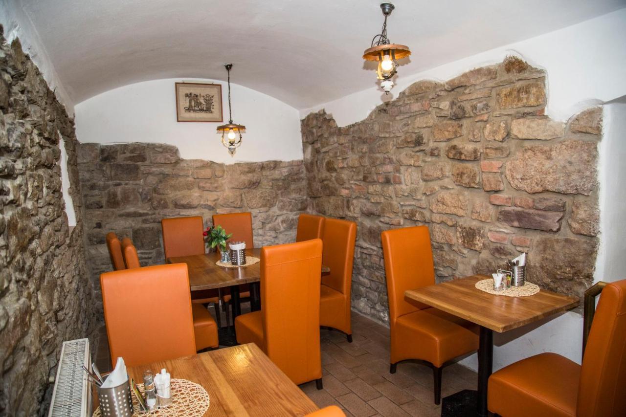 Hotel U Mesta Prahy Наход Екстер'єр фото